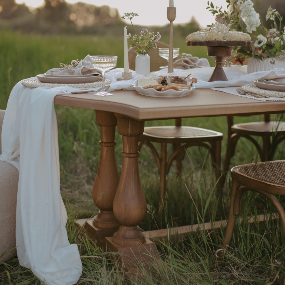 Olivia Dining Table