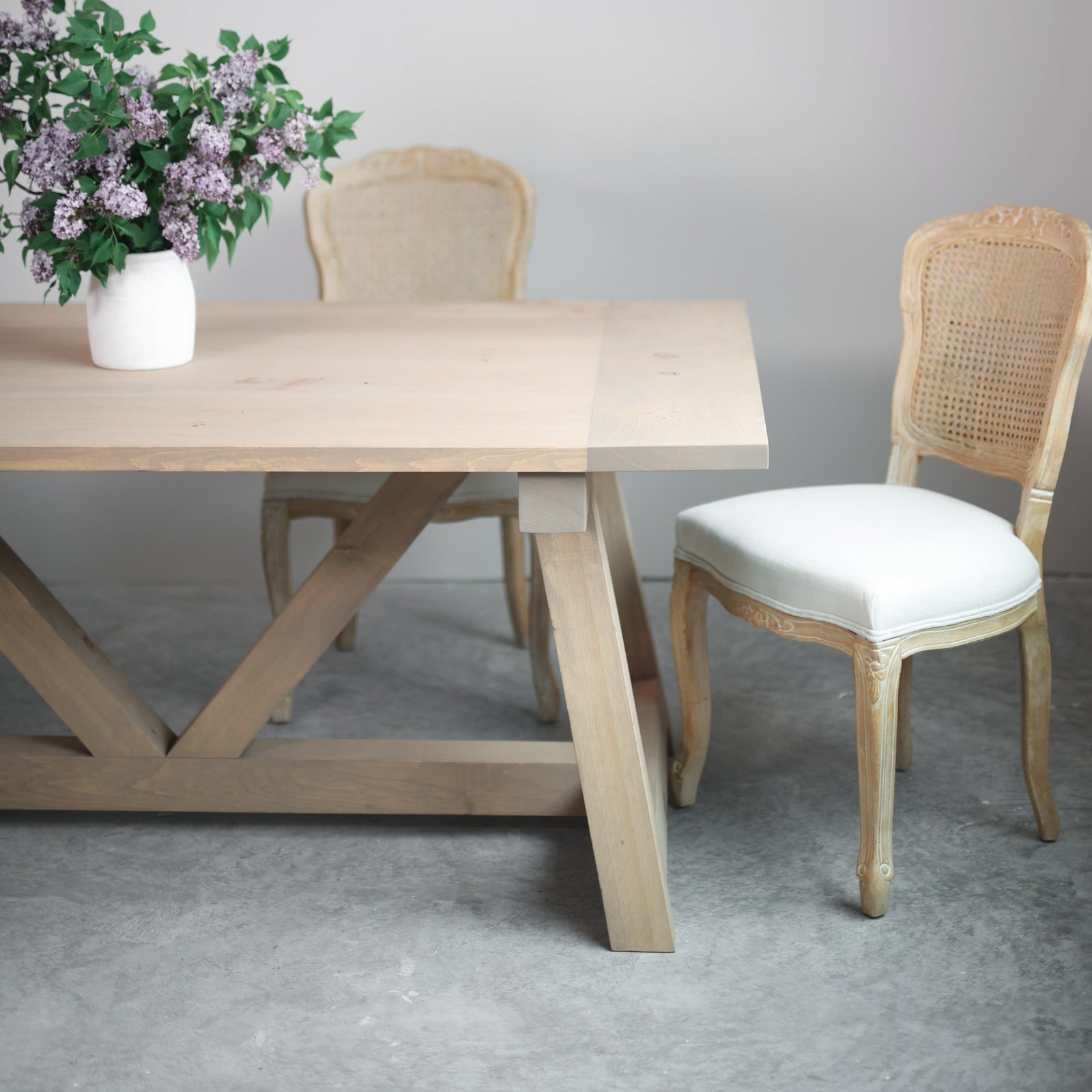 Riley Dining Table