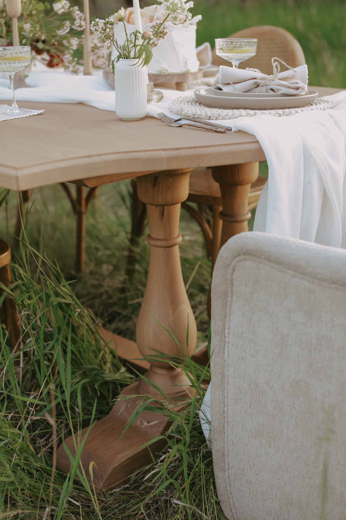 Olivia Dining Table