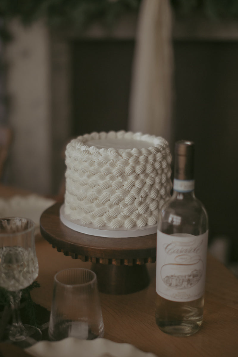 Remington Cake Stand