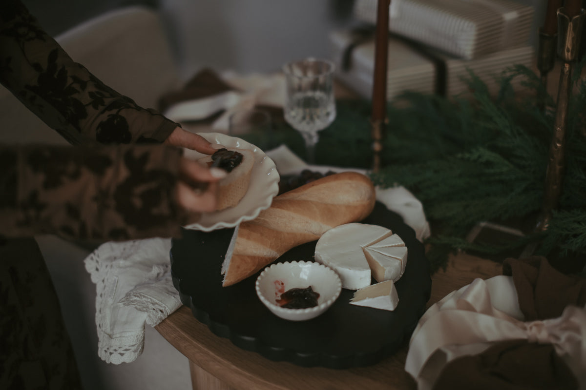 Scalloped Sapele Oval Riser