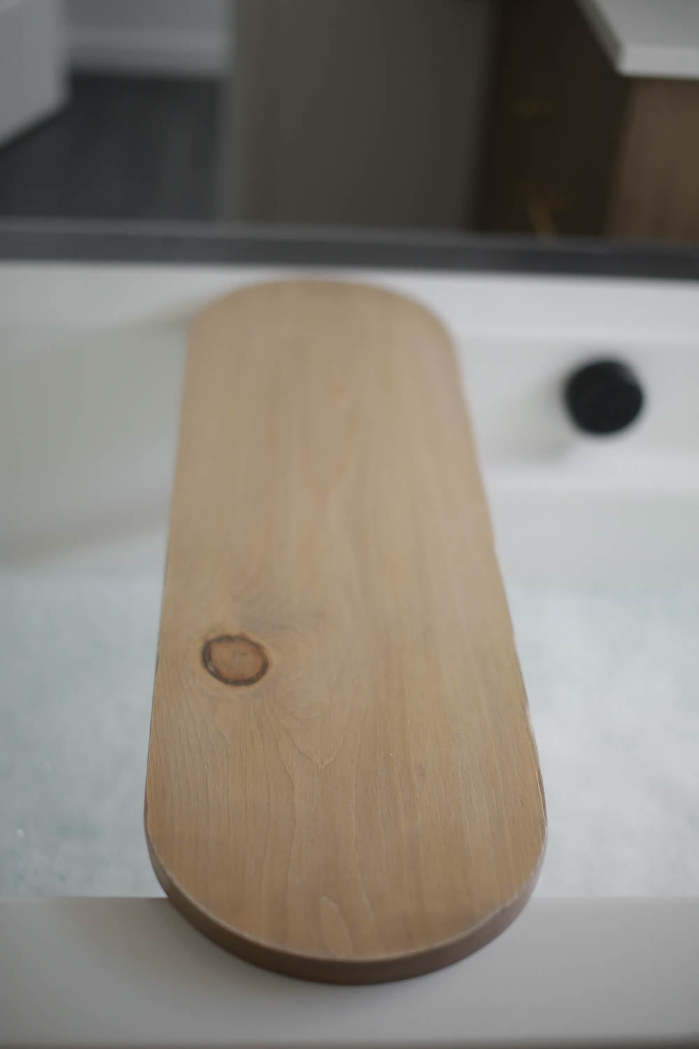 Nova Bathtub Tray