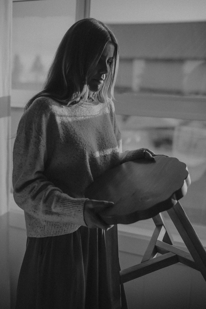 Isla scalloped Stool