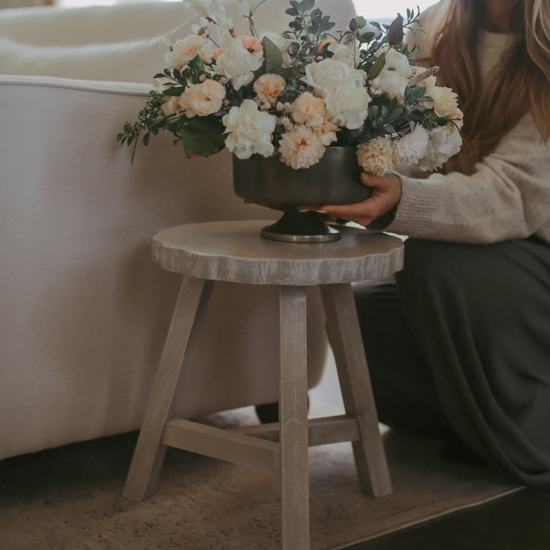 Isla scalloped Stool