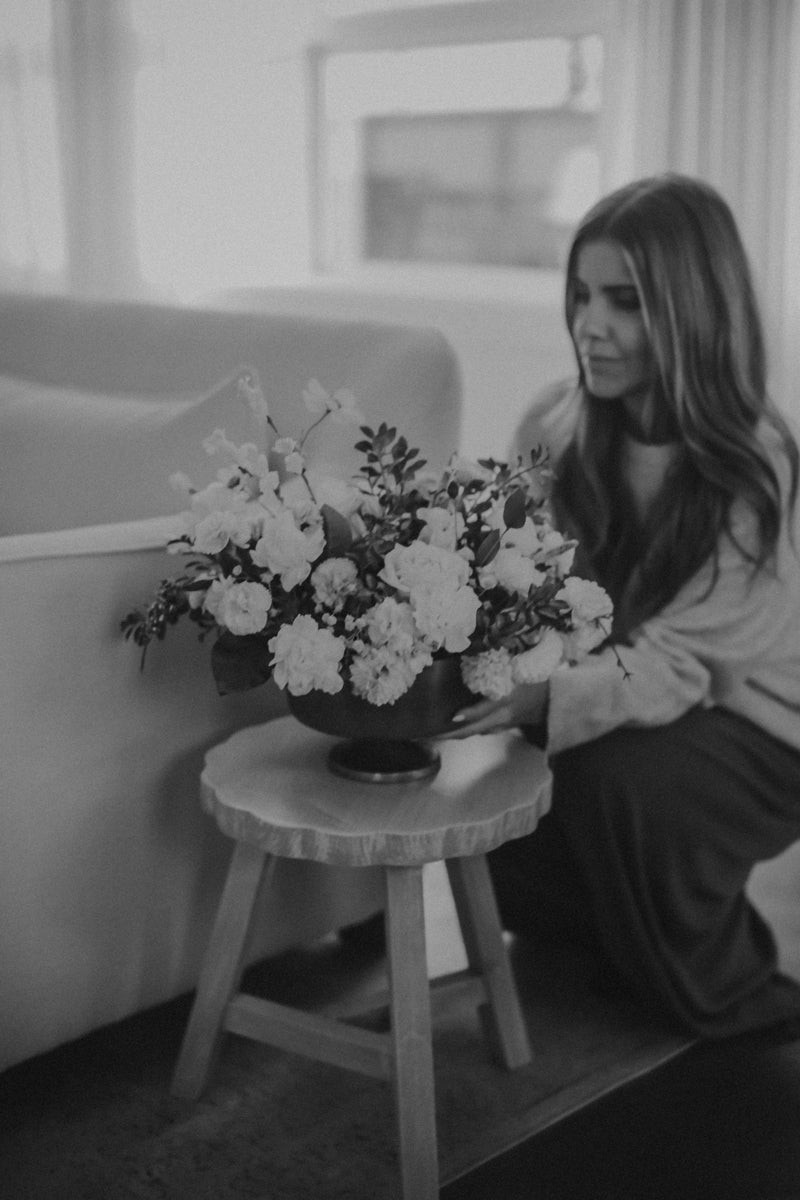 Isla scalloped Stool