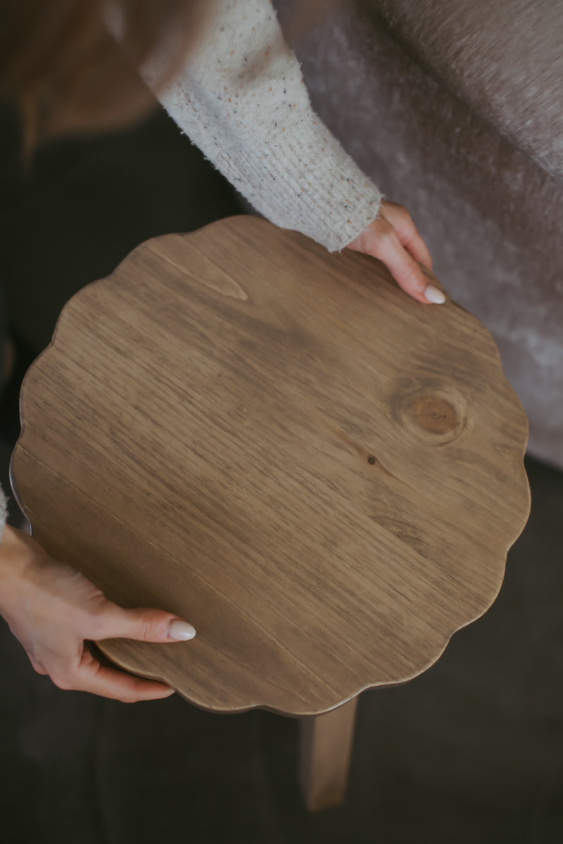 Isla scalloped Stool