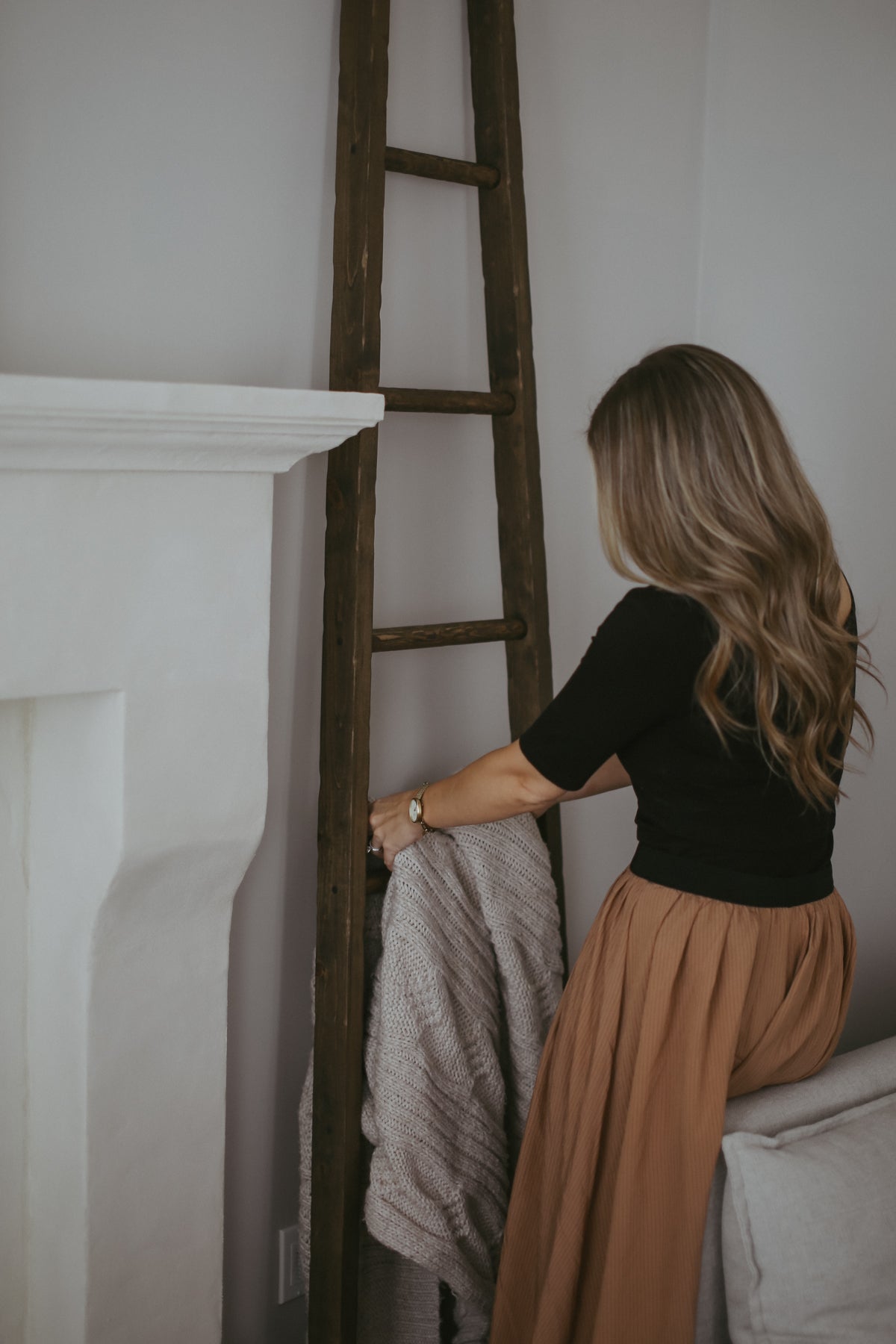 Farmhouse Blanket Ladder