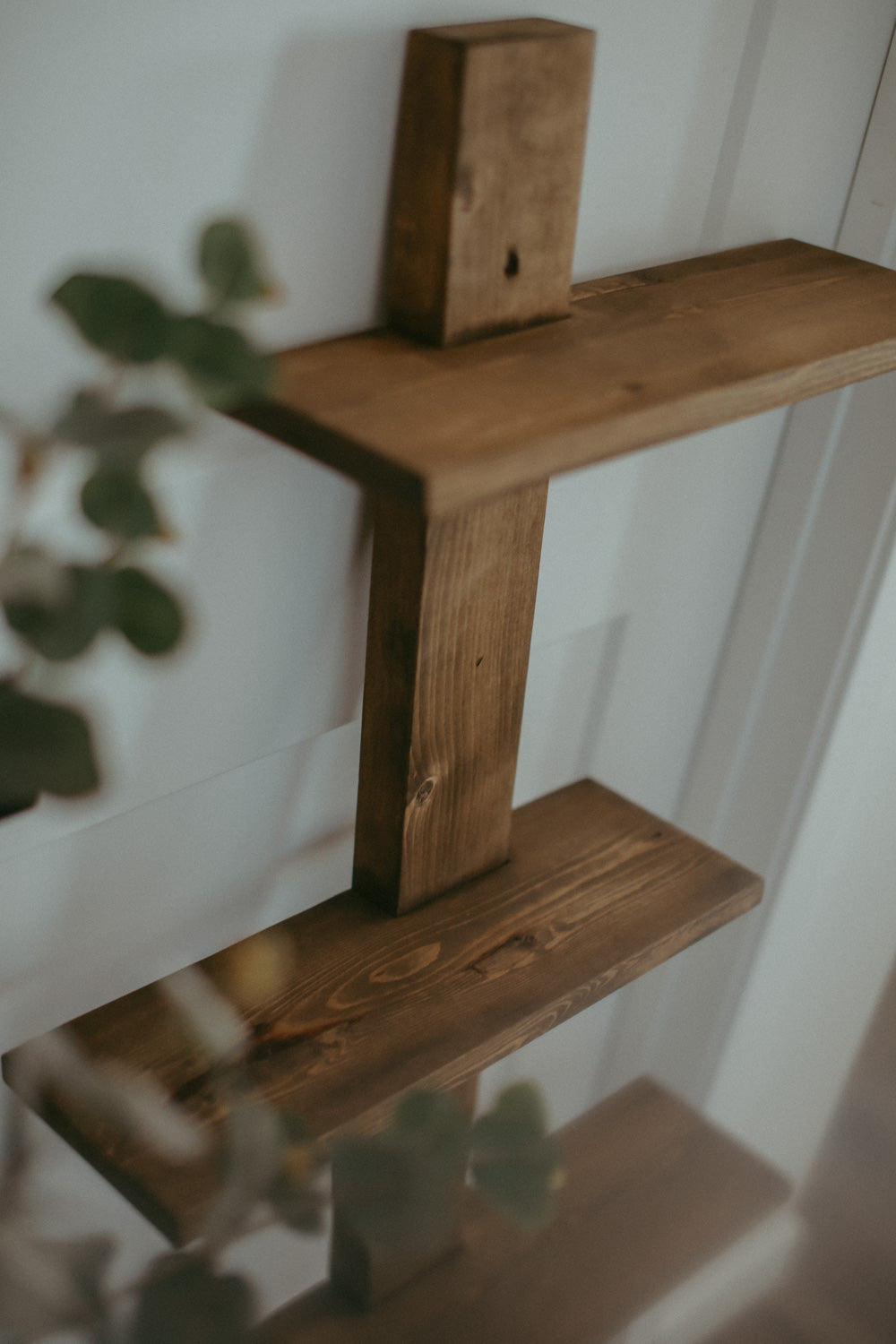 Waverly Shelf