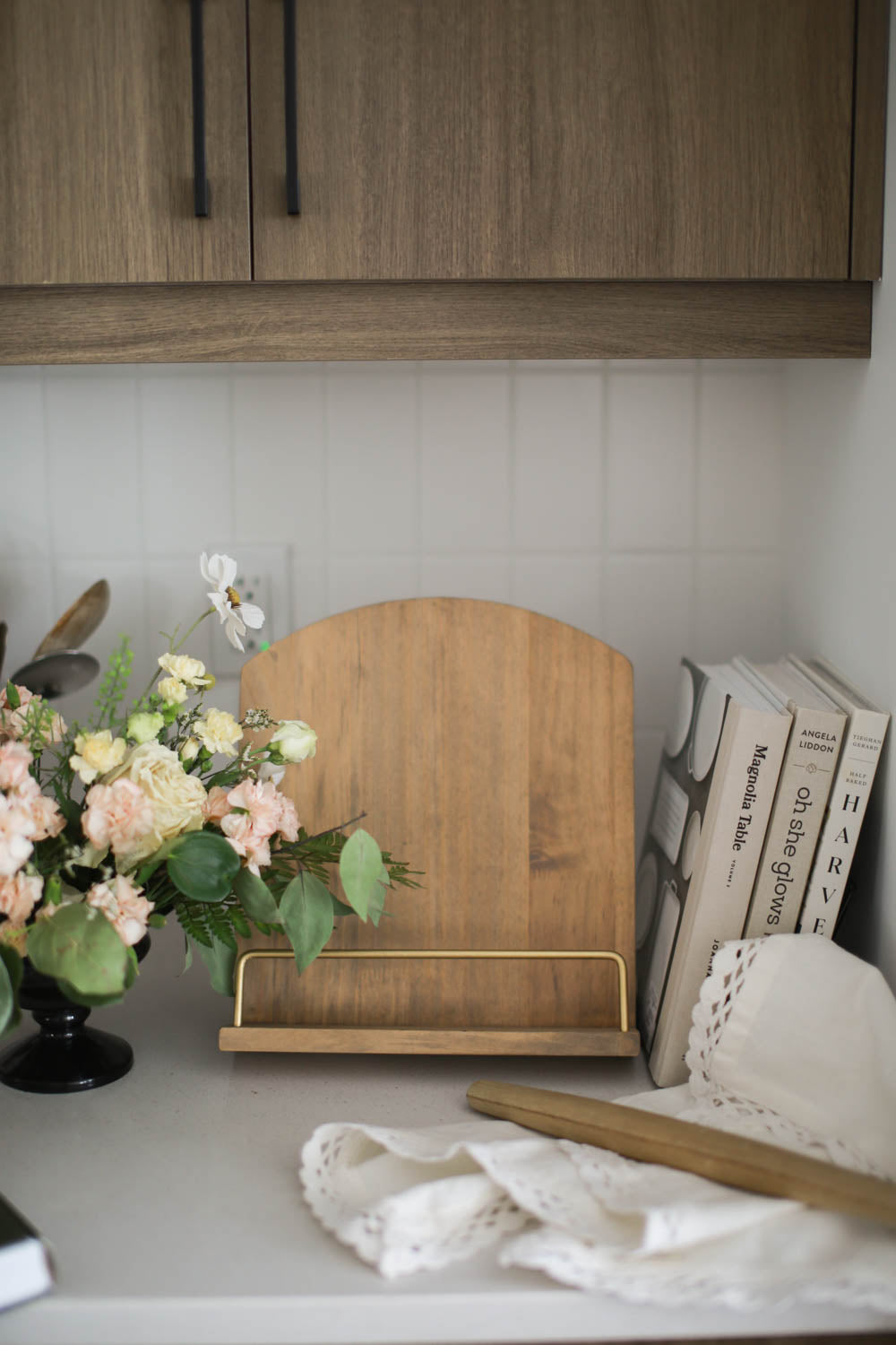 Cookbook Stand