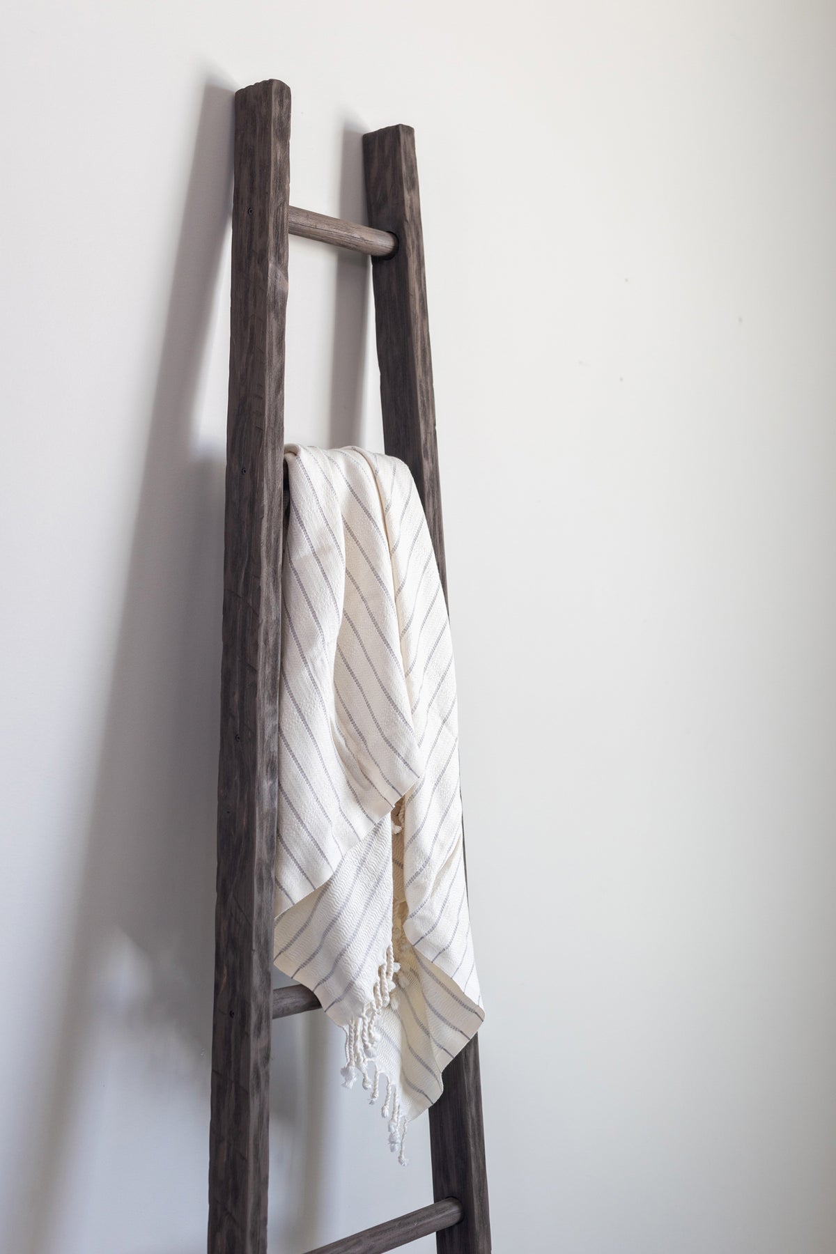 Farmhouse Blanket Ladder with Blanket from the side